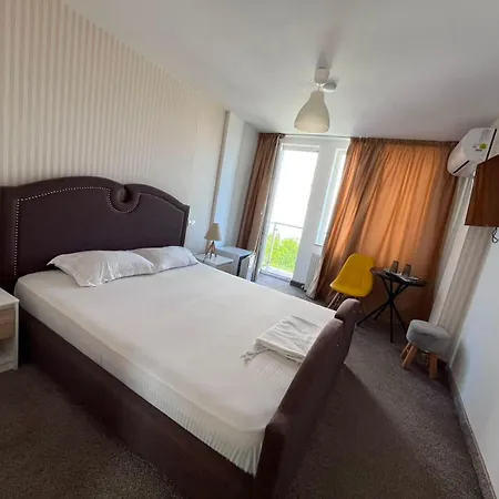 Hypnosis Hotel apartamentowy Năvodari