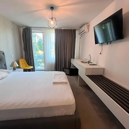 Hypnosis Hotel apartamentowy *